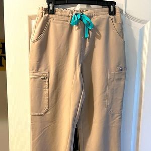 BNWT Figs Yola Small Tall Boulder pant